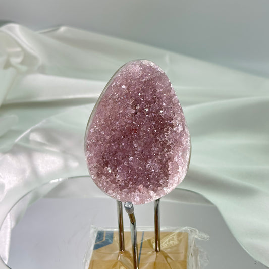 Pink-purple dragon egg