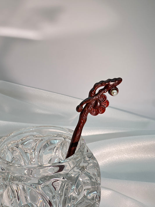 Red sandalwood hairpin